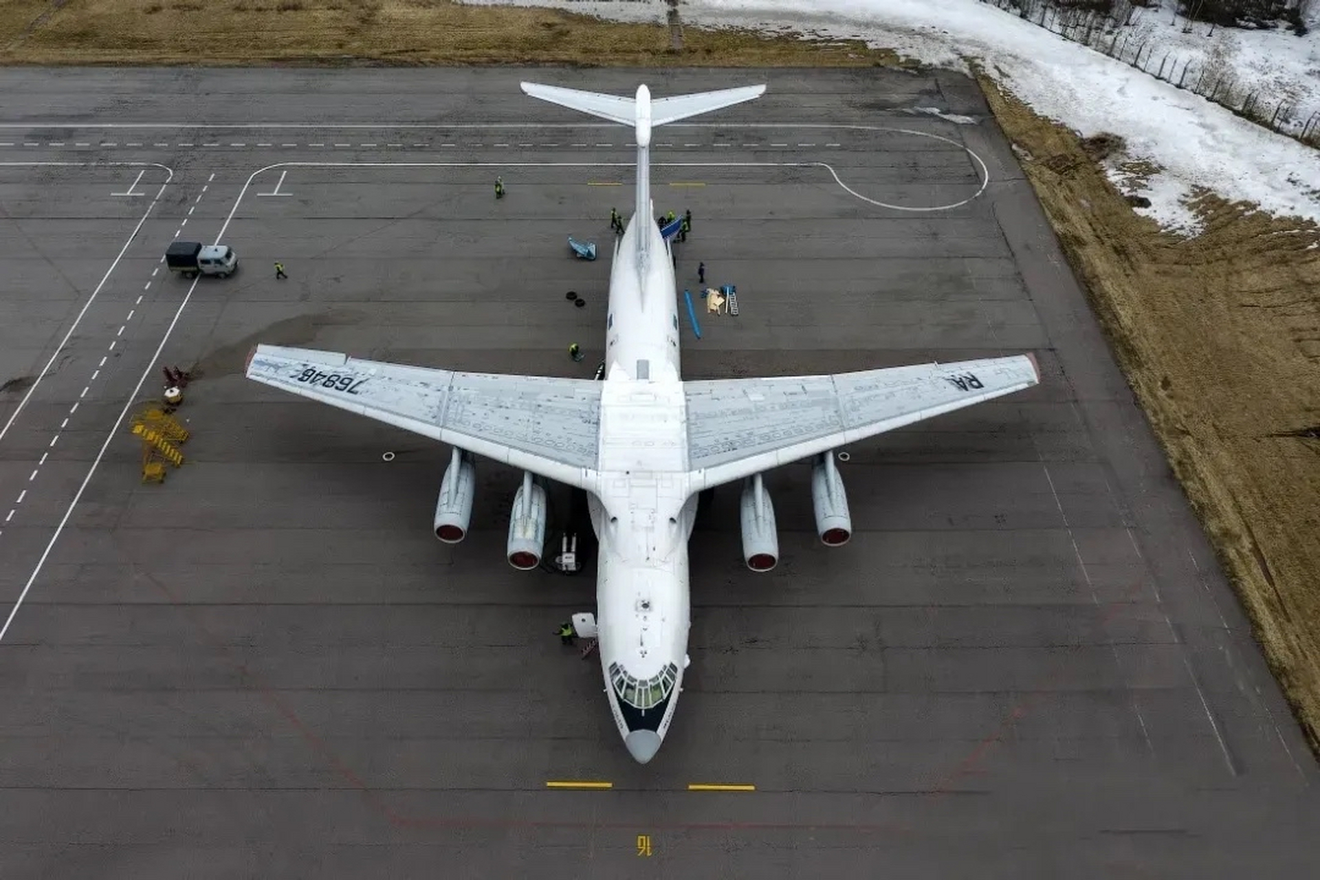 岁月斑驳的伊尔-76运输机～ 图源网络侵删