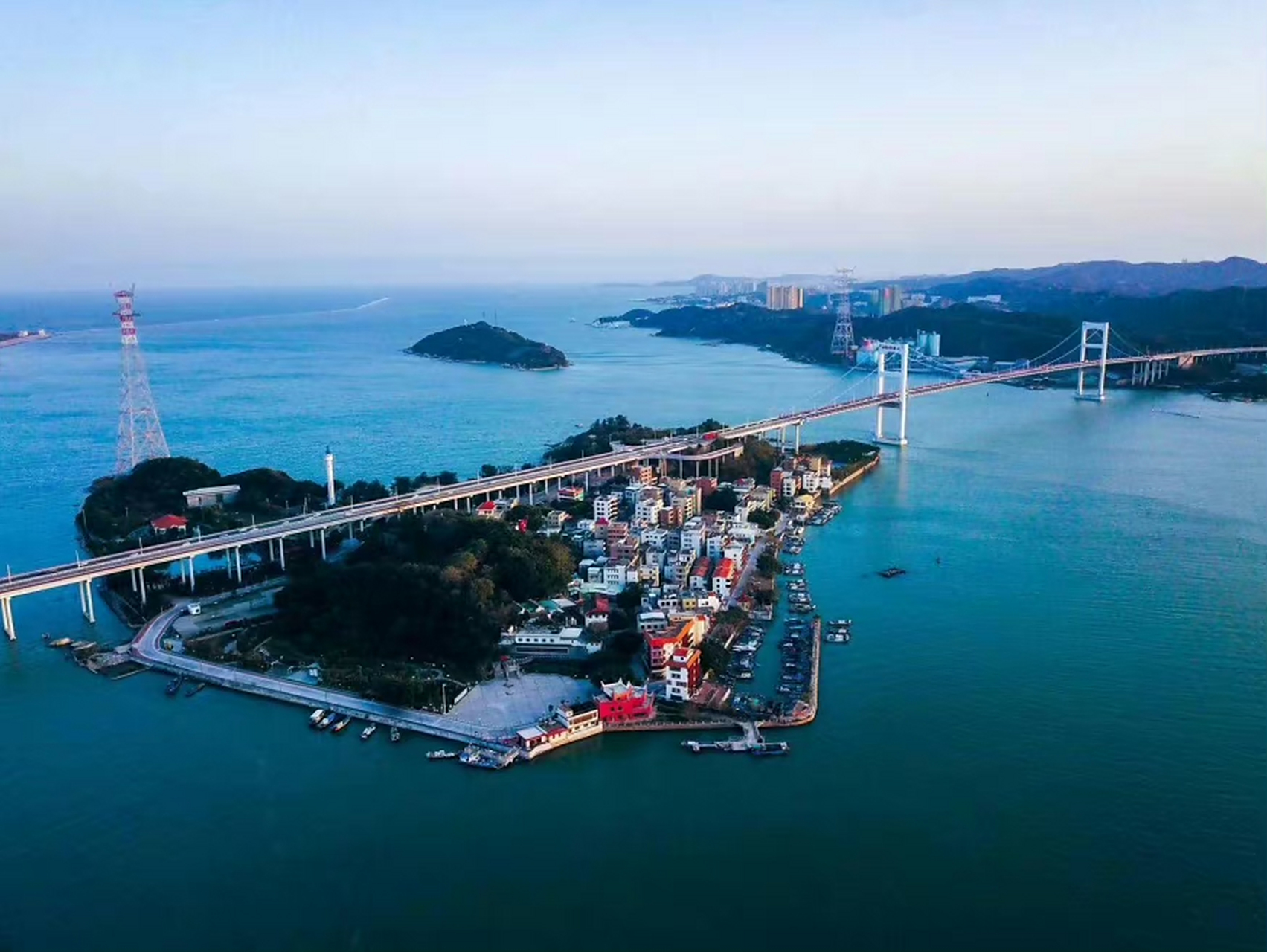 汕头市龙湖区龙腾街道妈屿岛特色渔村基础设施项目勘察设计招标公告