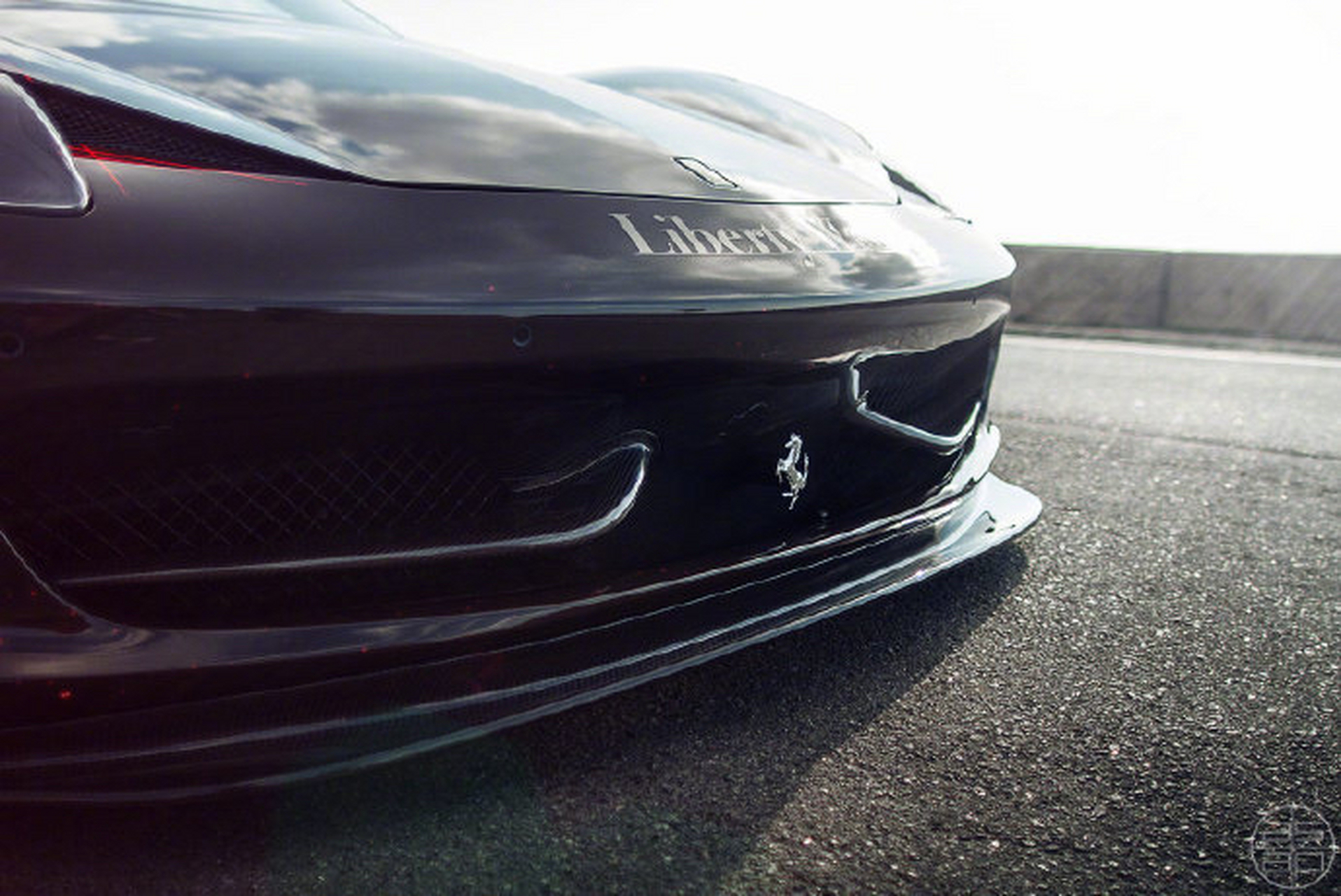 法拉利458 spider,喜欢这样的宽体改装吗?