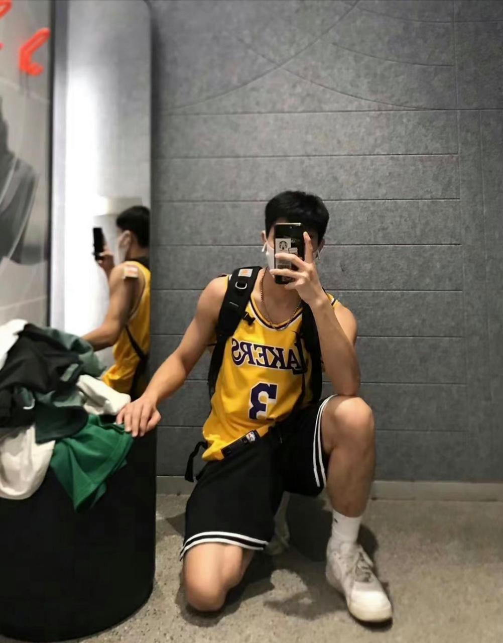 体育生小弟自拍