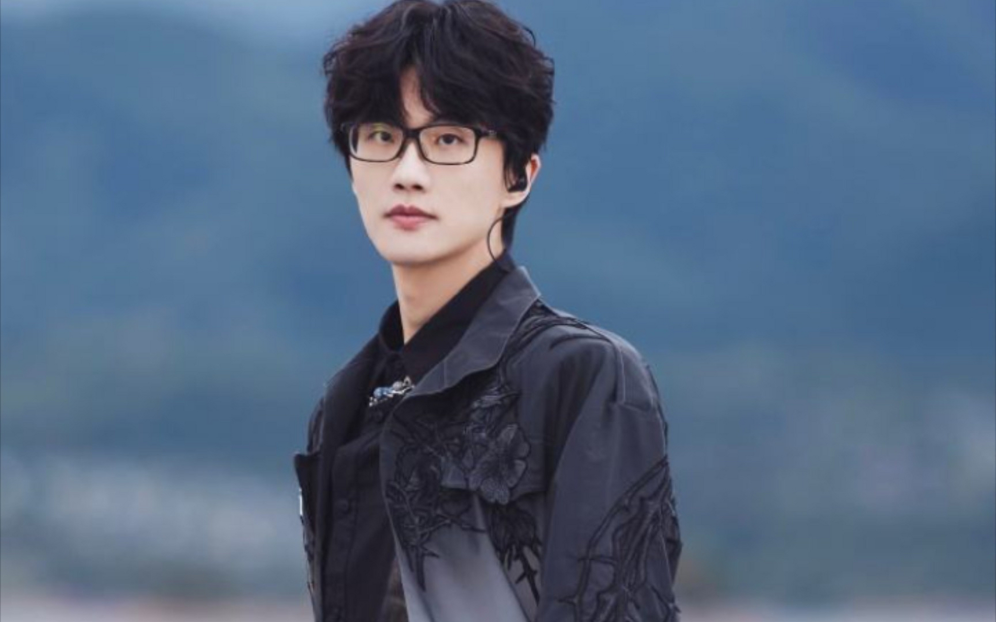 "  也有网友说: 所以这首歌叫《没想到》啊,许嵩