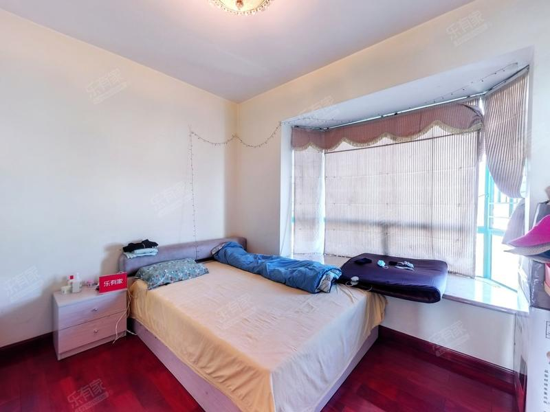 蓝漪花园 219.9m2 4室2厅2卫1厨2阳 2390万