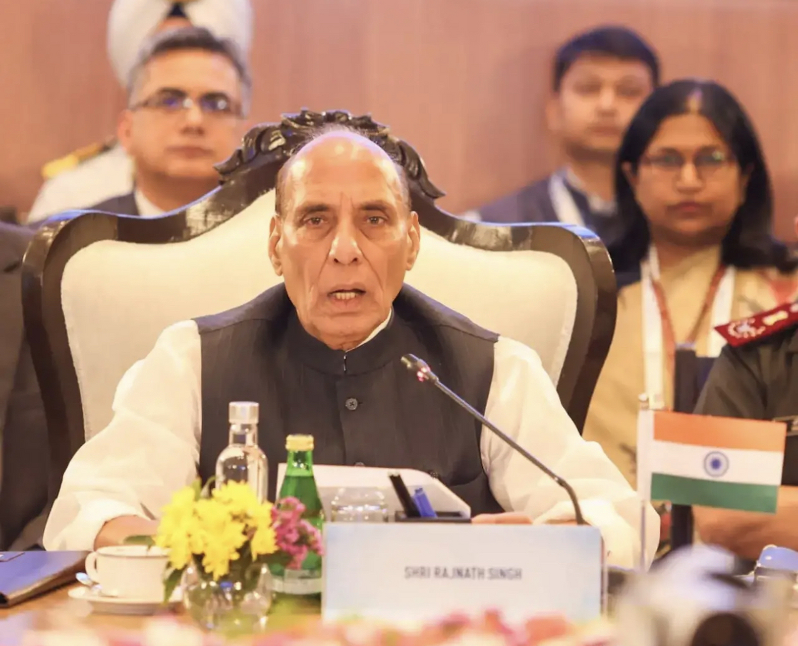 印度国防部长辛格对中国十分不满,在昨天召开的上合组织国防部长会议