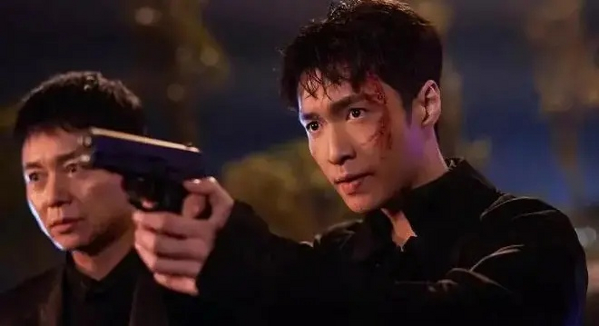 电影《孤注一掷》新花絮,差点认不出张艺兴,你认出来了吗?