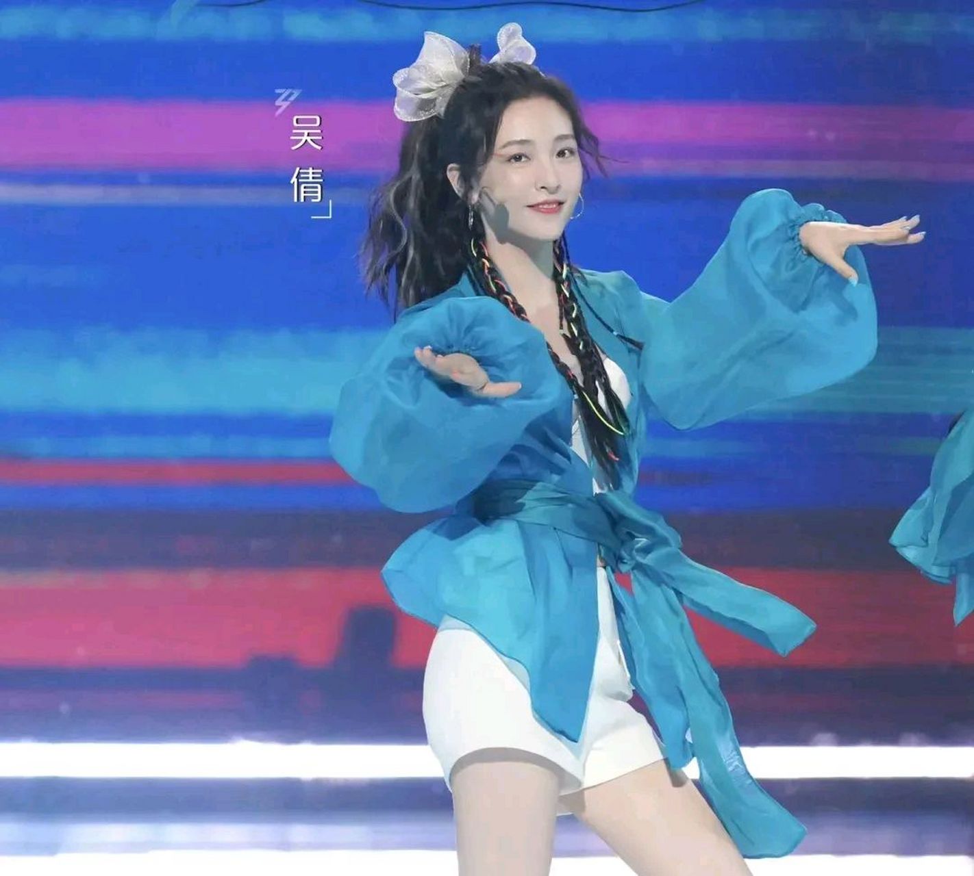 芒果倒是不至于封杀吴倩,吴倩本来就只打算好好当个演员拍戏,其他和