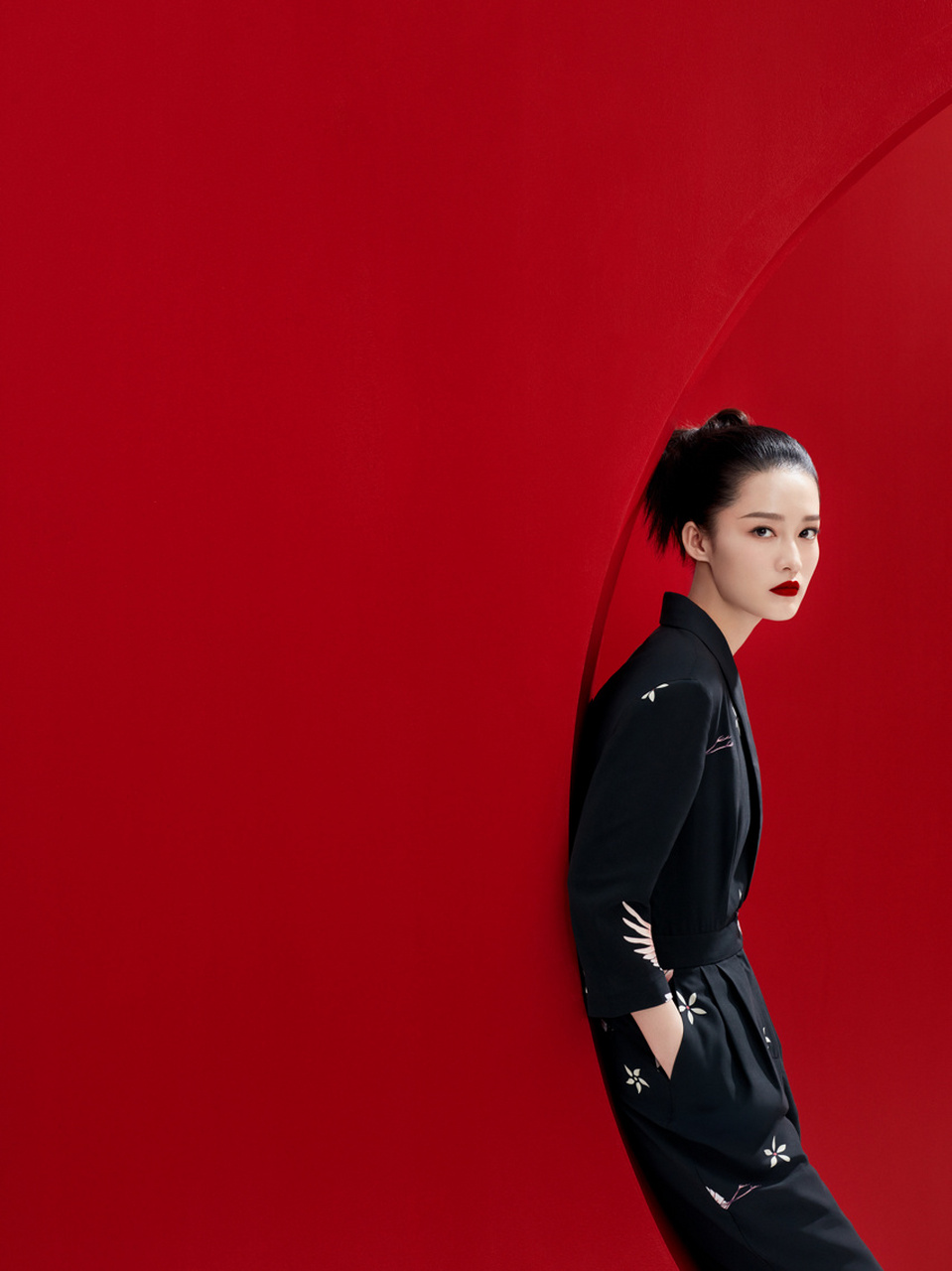 lily携手国风主理人@李沁,联合中国国家博物馆推出国风限定款,演绎