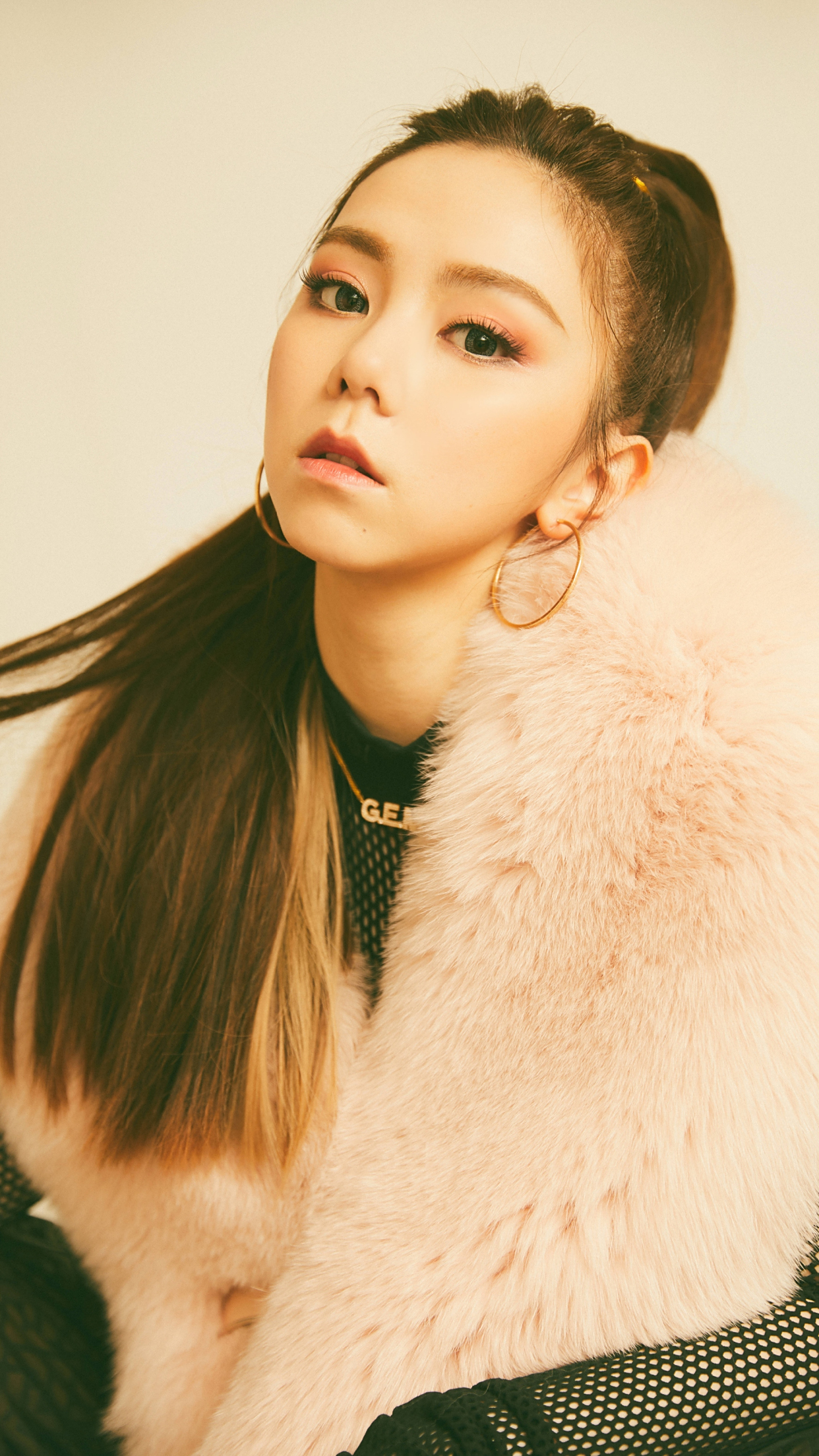 歌手邓紫棋,铁肺歌后,实力唱将,淡妆清纯漂亮,请看美照