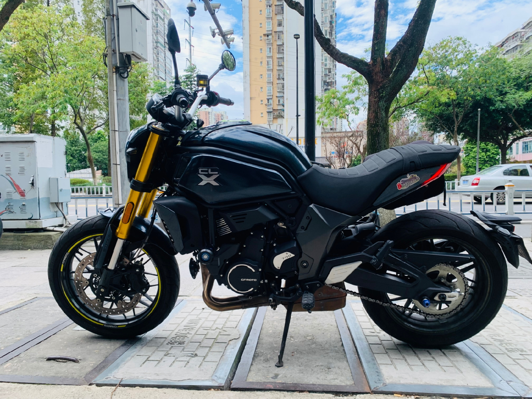 说到国内的中大排玩乐摩托,春风摩托是一个重量级品牌,旗下的150nk