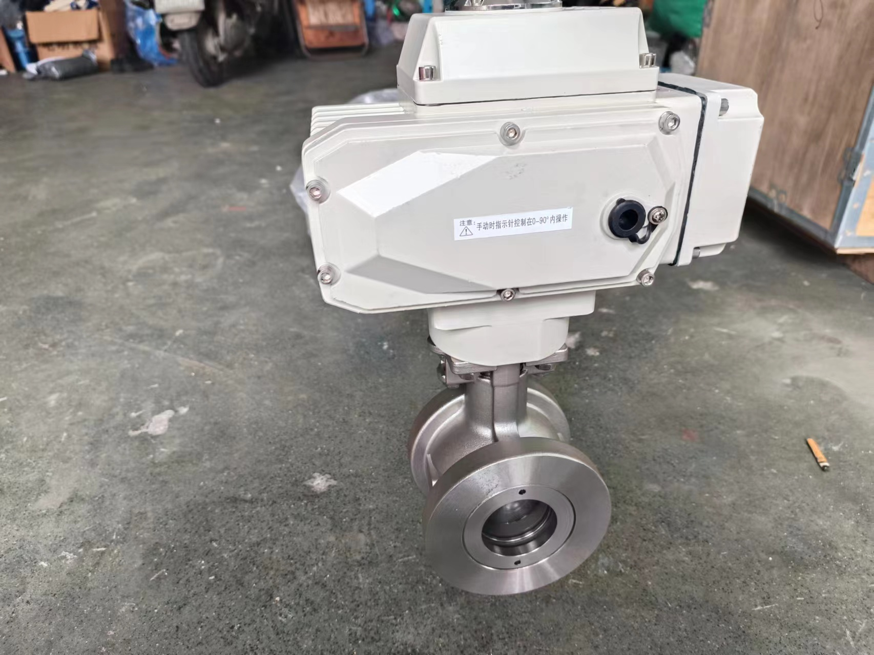 v型结构:电动v型对夹调节阀的阀体采用v型结构,可以方便地安装和拆卸