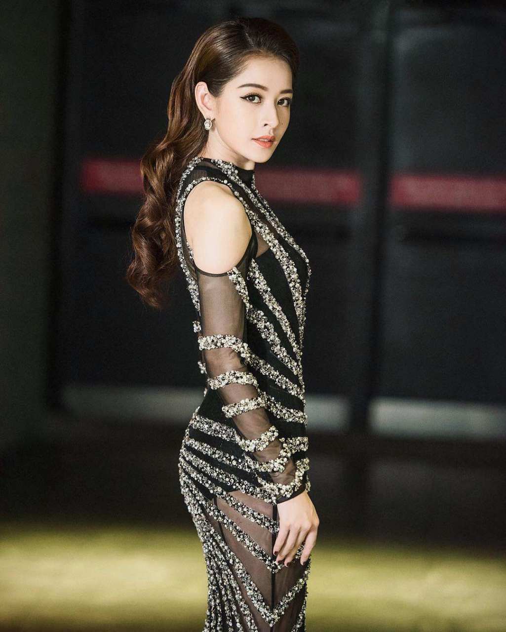 养眼美女# 登上了《浪姐4》舞台的越南美女芝芙,穿着性感大胆,好刹哪