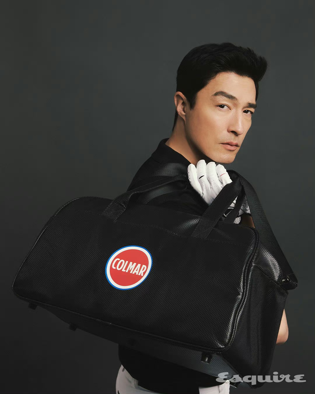 丹尼尔海尼为韩国《esquire》杂志拍摄写真,他真的很帅.#动态创作月