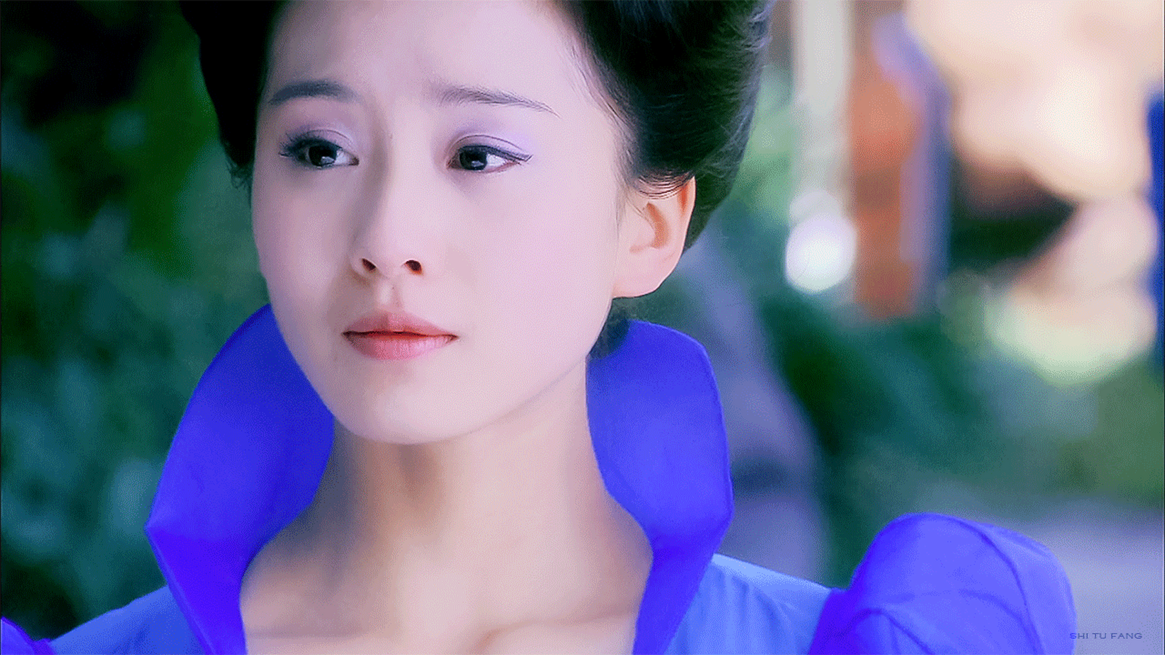 龙葵穿上广袖流仙裙好漂亮[期待][期待]