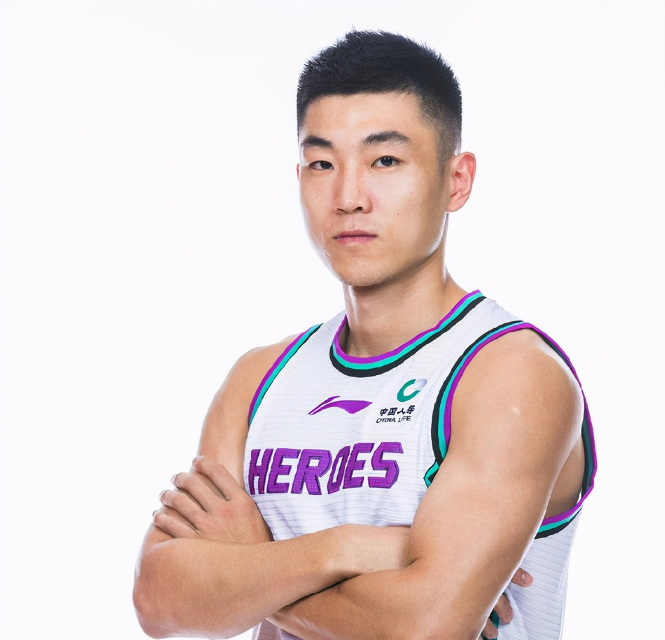 山东男篮高诗岩的定妆照,坚韧成熟的眼神,告诉你,不要小看他! #cba