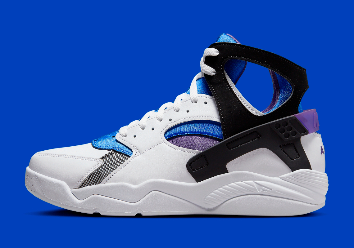 nike air flight huarache og亮相