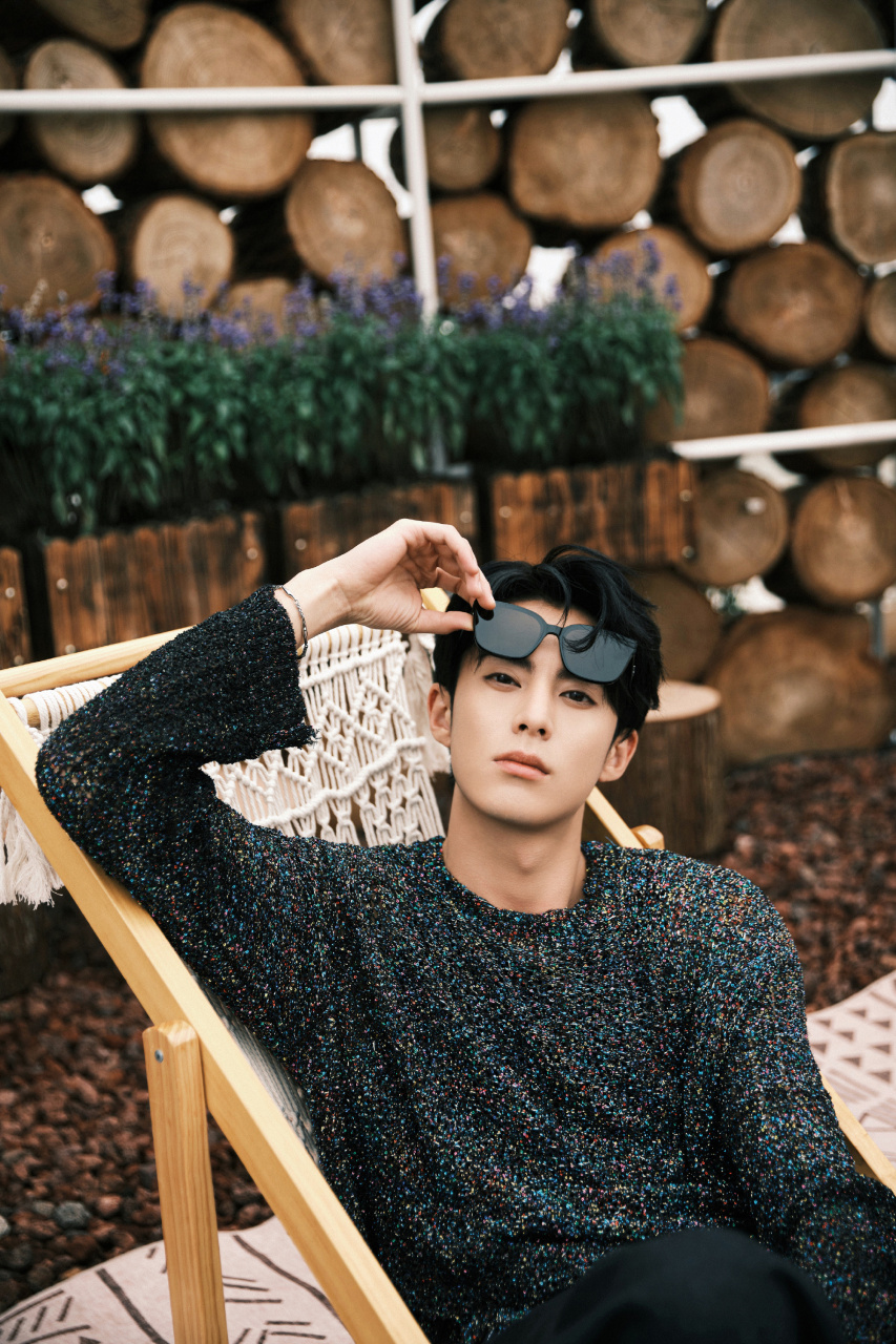 王鹤棣写真壁纸[小红花][小红花][小红花]