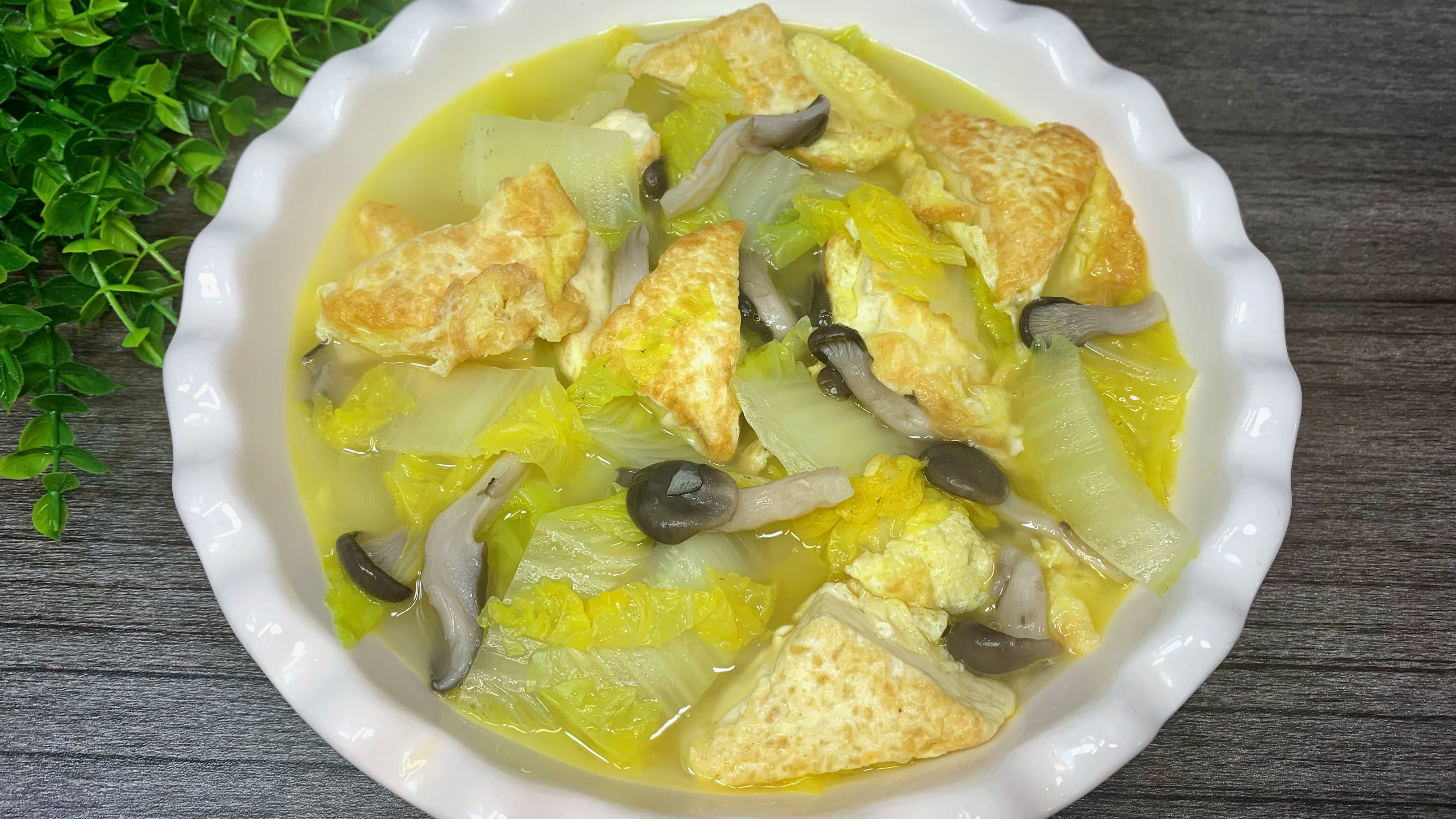 天冷来上一锅热乎乎的白菜豆腐汤,汤鲜味美,喝完真的暖心又暖胃