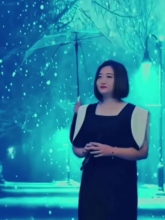 冷漠 云菲菲《这条街》经典的旋律,让人百听不厌