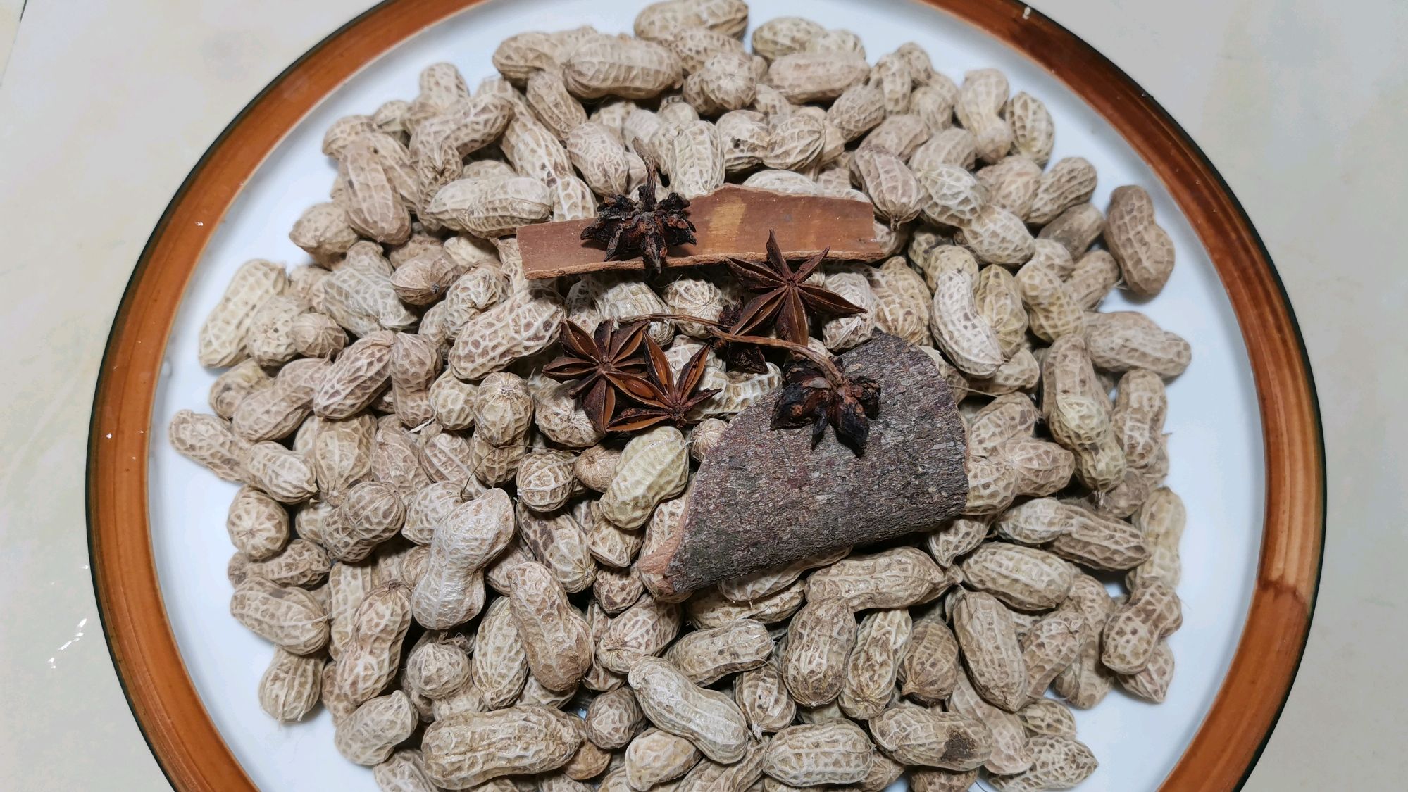 水煮花生很多人第1步就做错了,难怪煮出来又发黑又不香