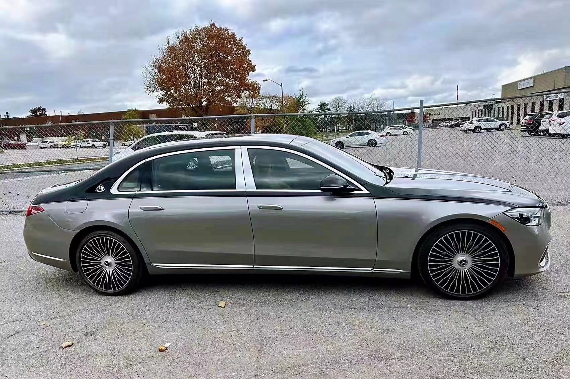 防弹奔驰迈巴赫s580