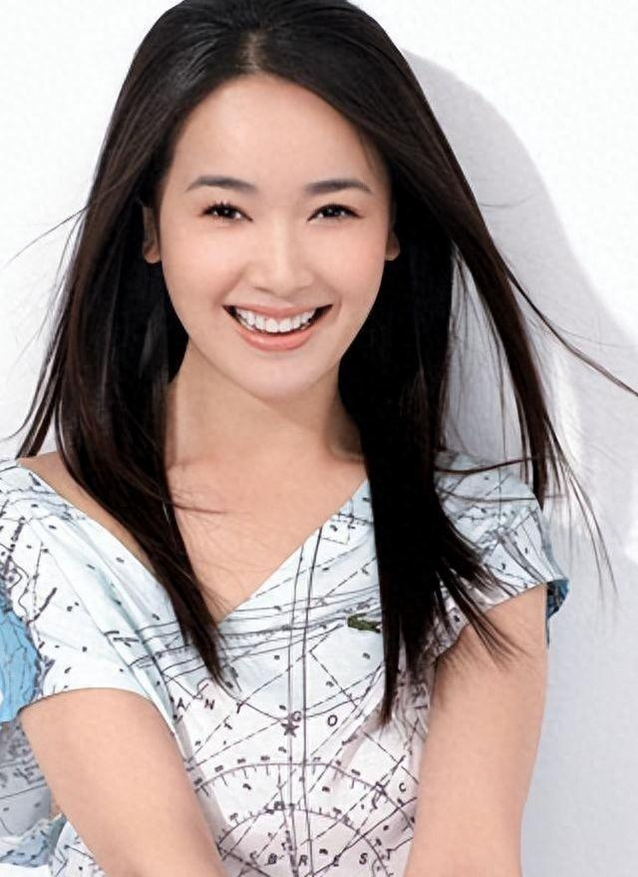 左小青的身材和颜值都非常出色.