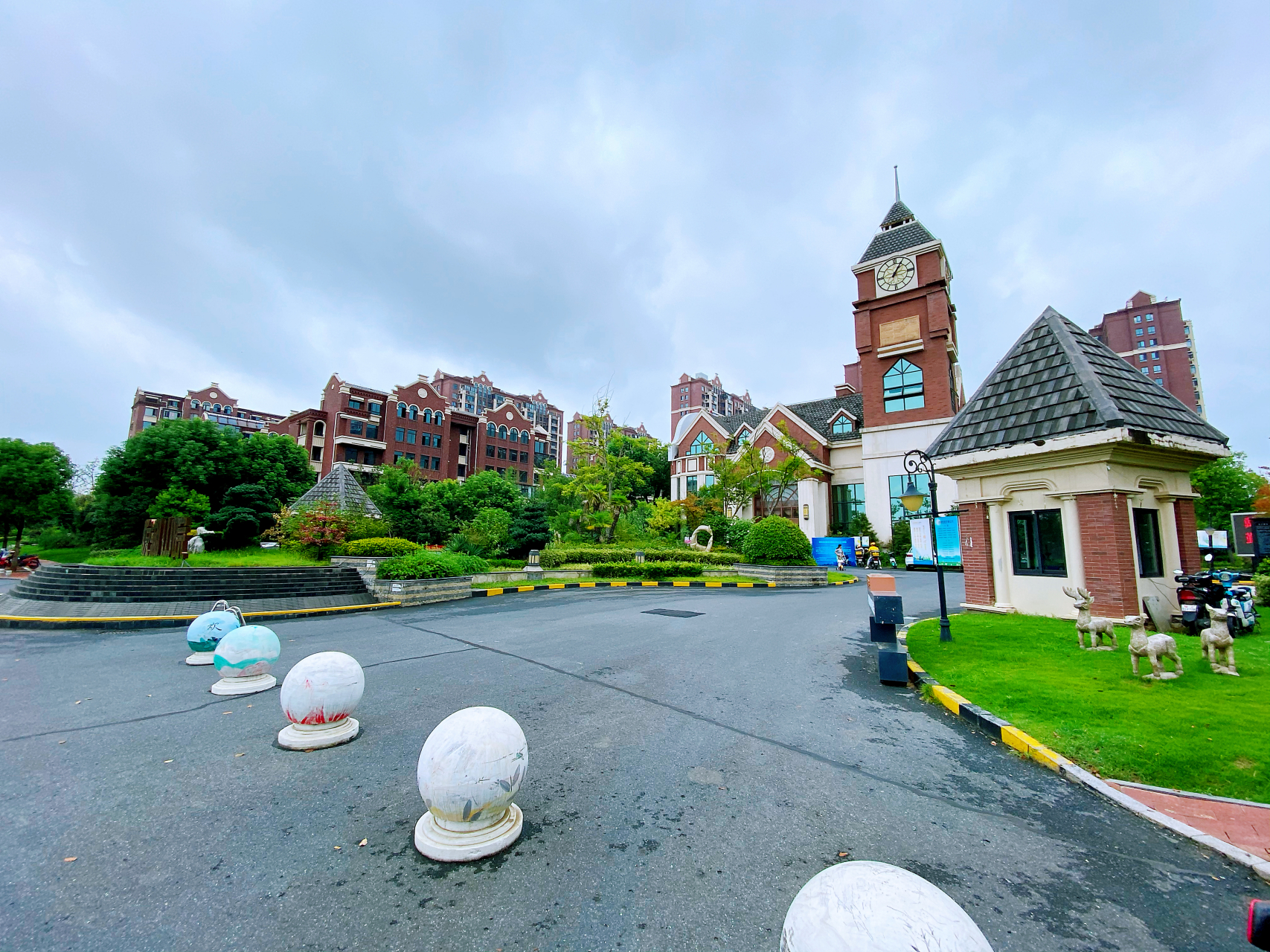 合肥高新区蜀西湖悦湖山院这个小区还是不错的吧#合肥# #合肥房产