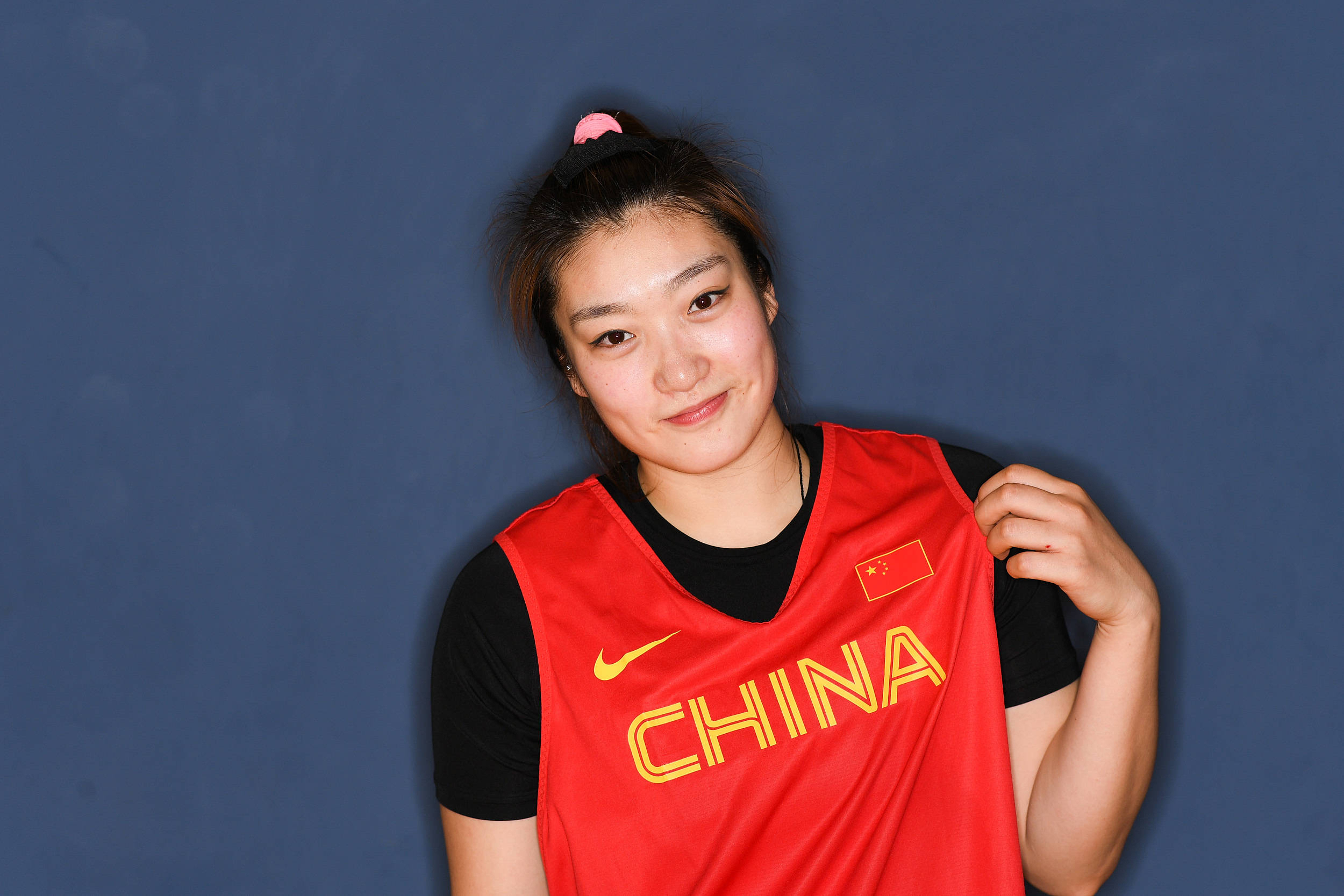 中国女篮薪资确认!队长年薪仅200万,李梦不高,韩旭实在意外