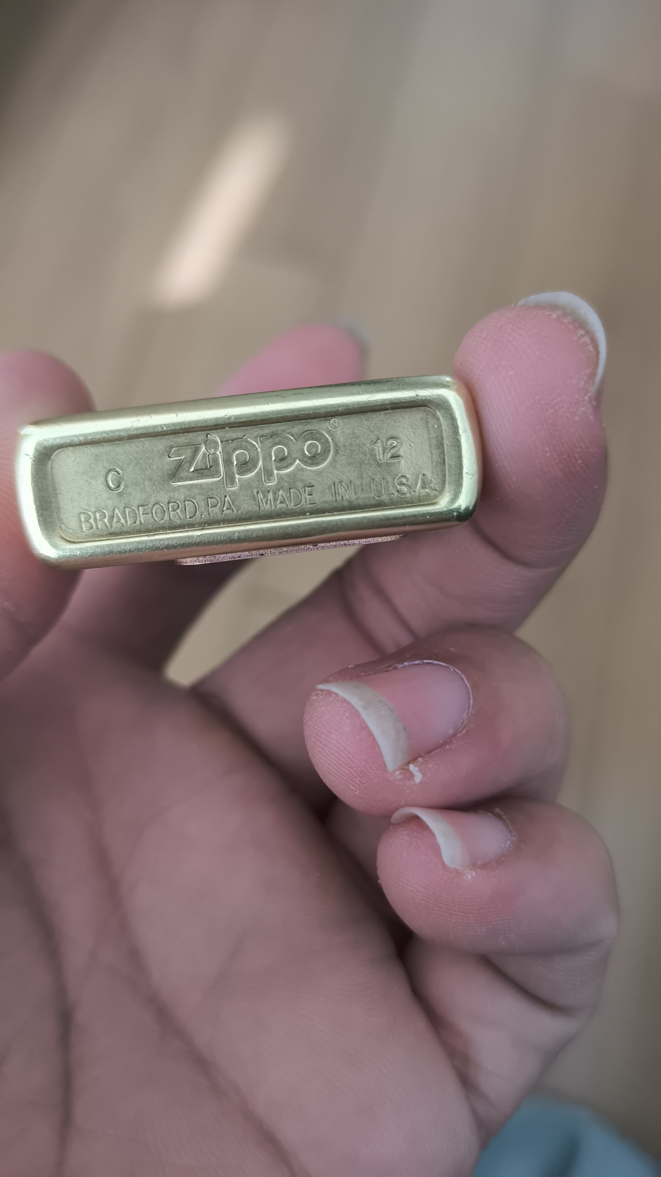 zippo打火機怎麼辨別真假?