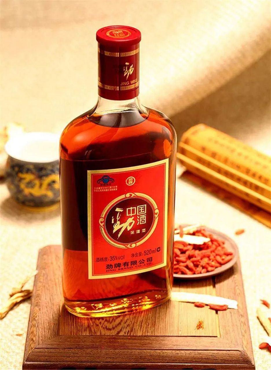 吴少勋:1956年出生于湖北大冶县,现任劲牌有限公司董事长,总裁.