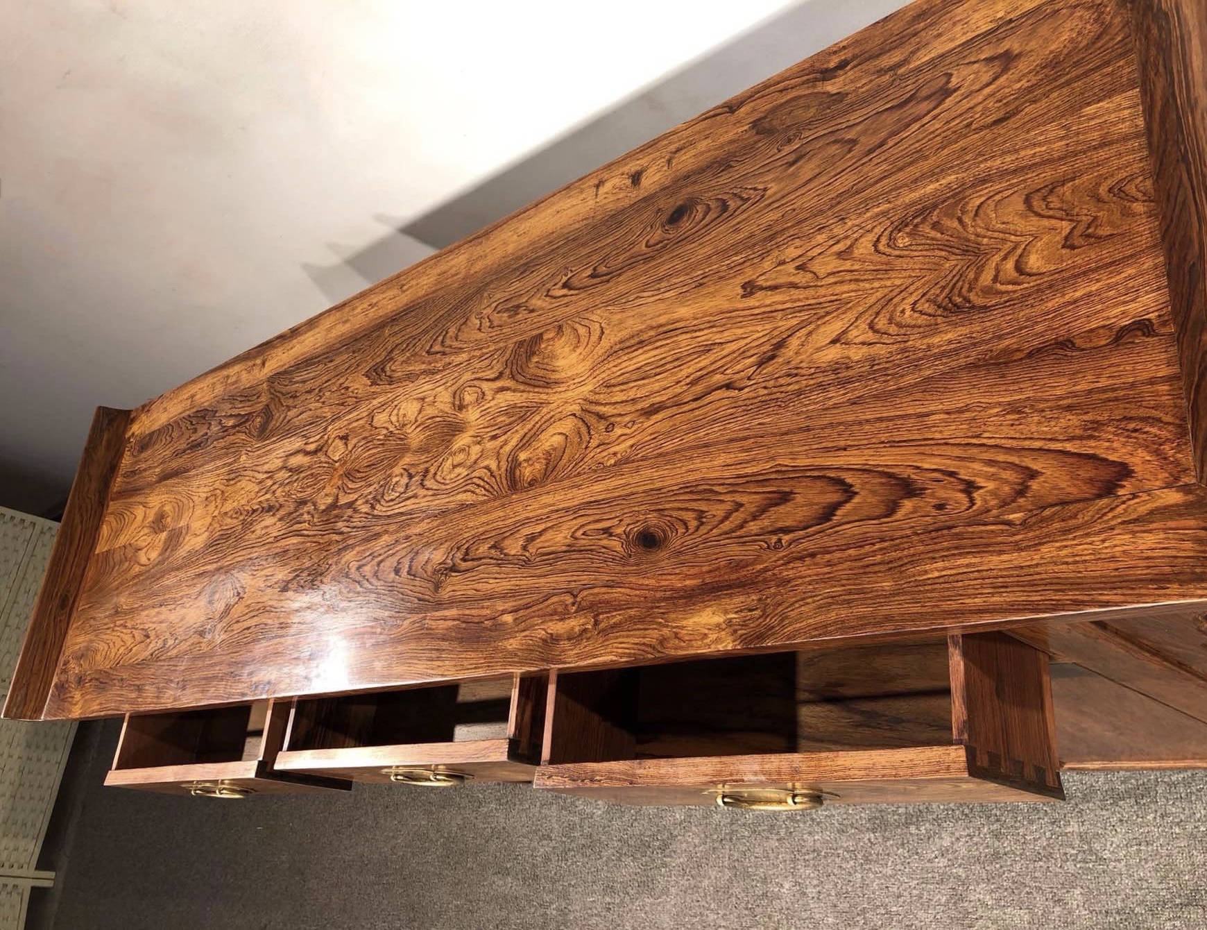 奥氏黄檀,缅甸白酸枝!