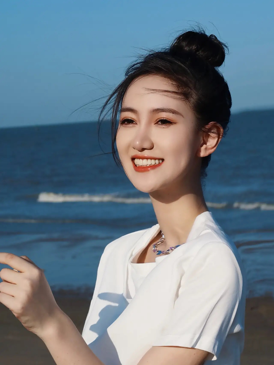 图赏:甜美怡人的治愈系女神-马萱