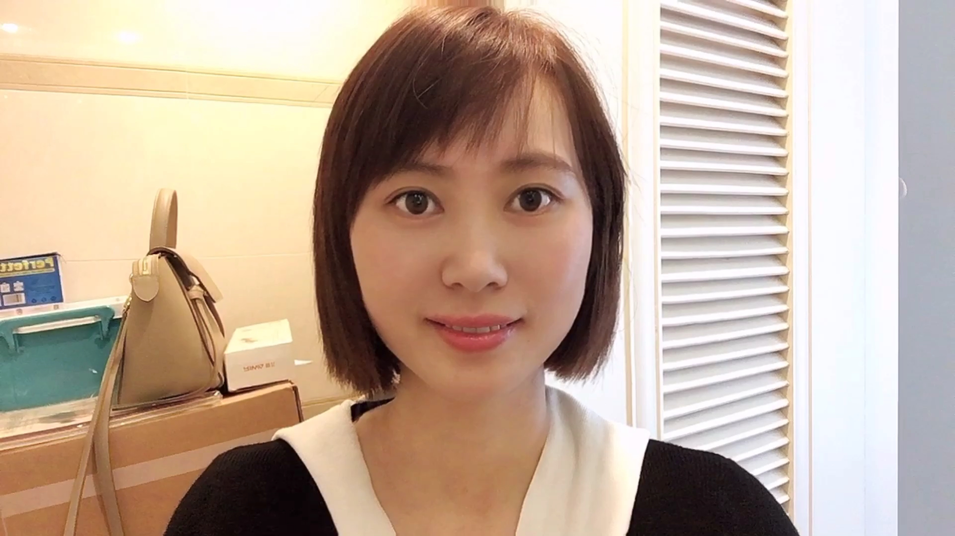 香港妈妈和朋友喝下午茶,没有内地游客的海港城跟想象中的不一样