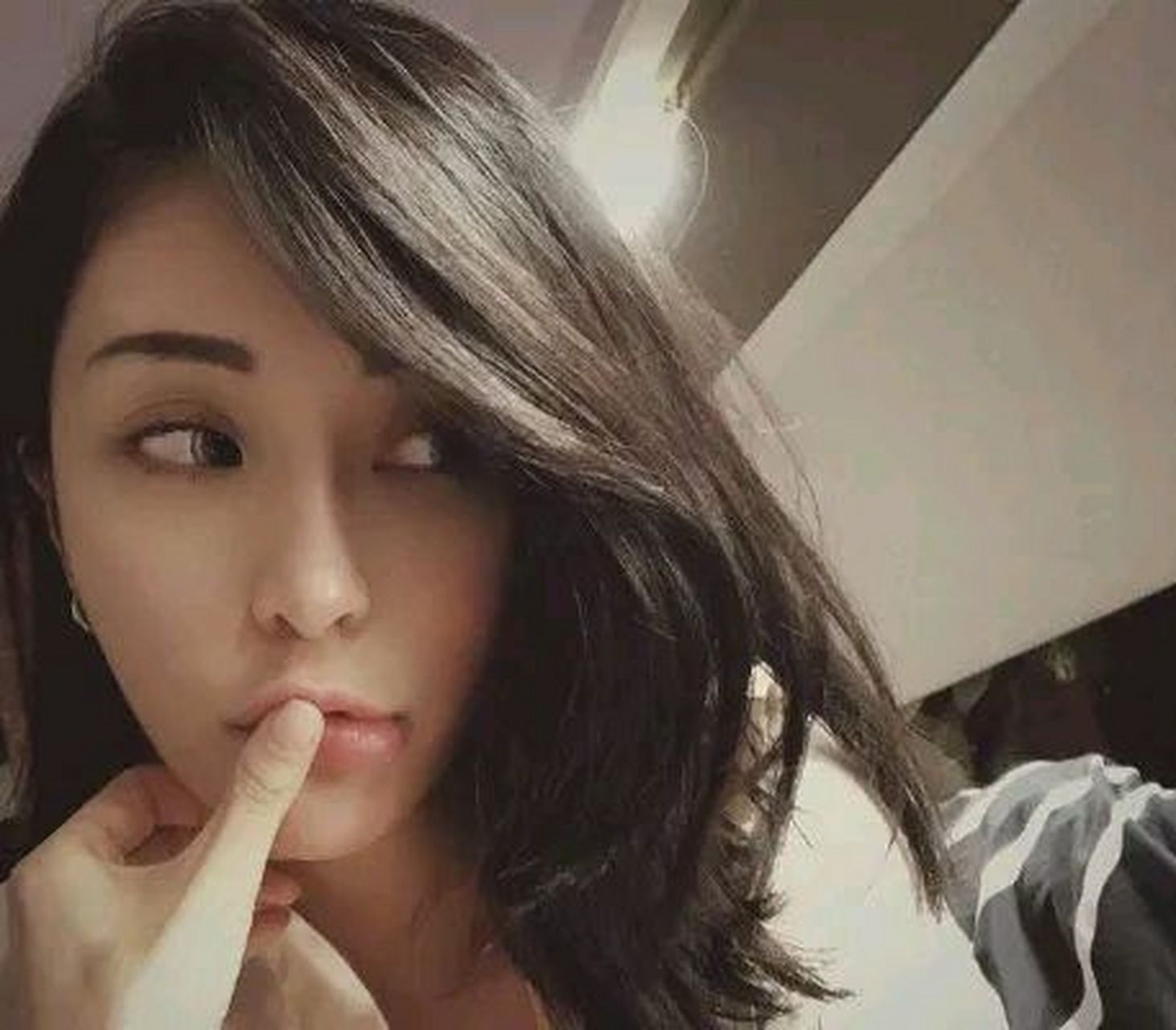 台湾娱乐圈掀起了一场轰动一时的风波,国光女神梁云菲的私密视频流出