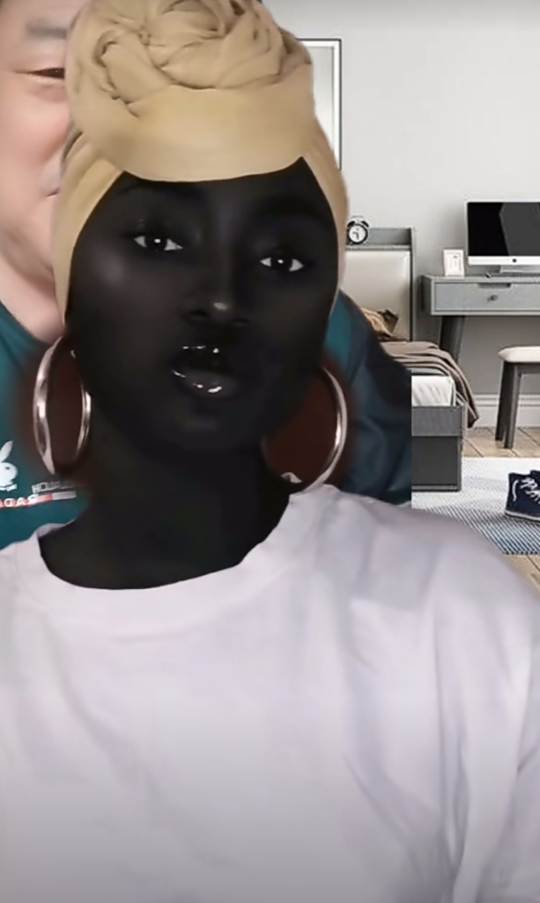 应该是少有的黑美人!#趣图搞笑# #搞笑内涵图