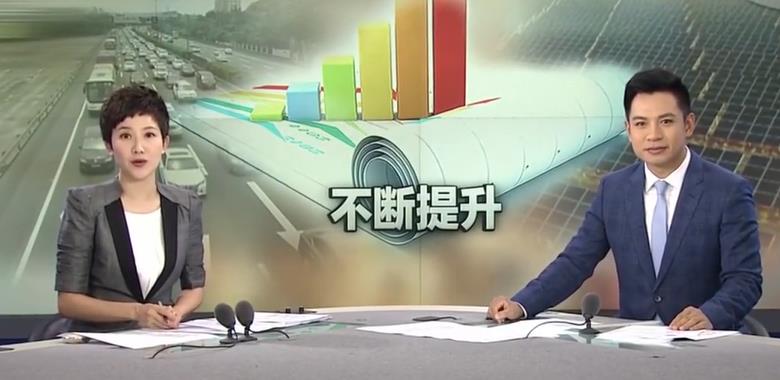 郑天亮才是开挂的一生:父母都是新闻工作者,老公是央视"颜霸"