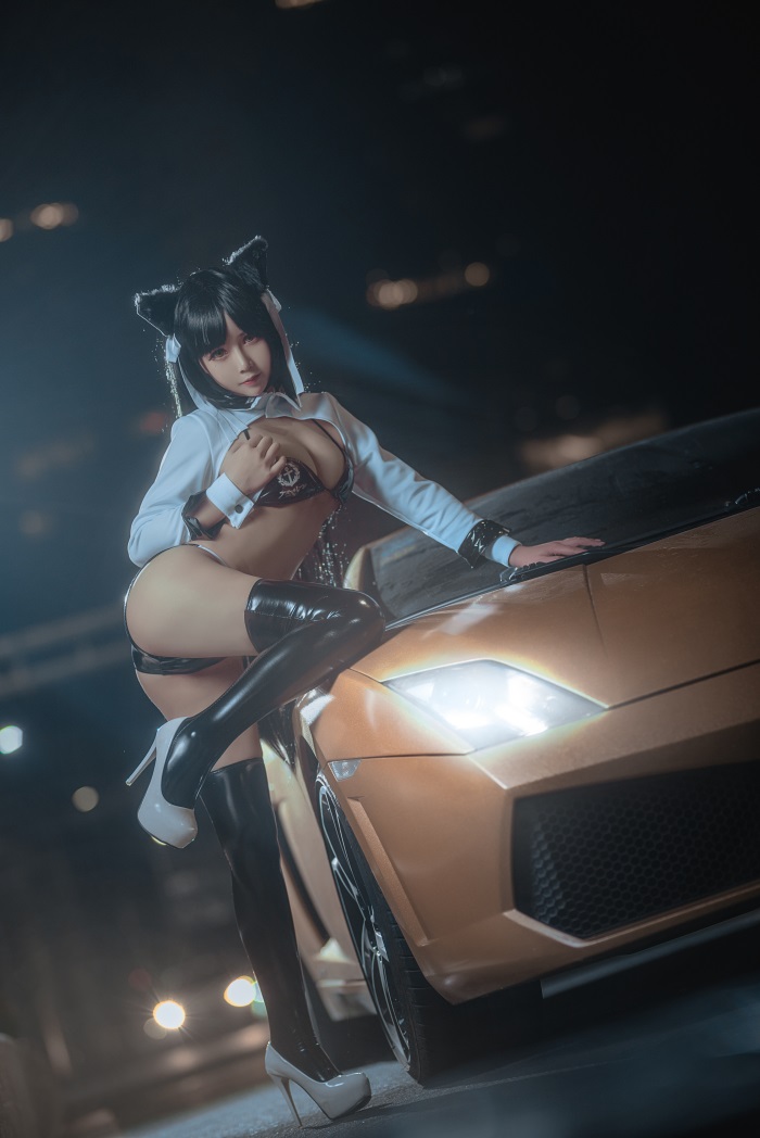 微博红人Coser@抱走莫子aa- 爱岩赛车娘 [22P/357MB]