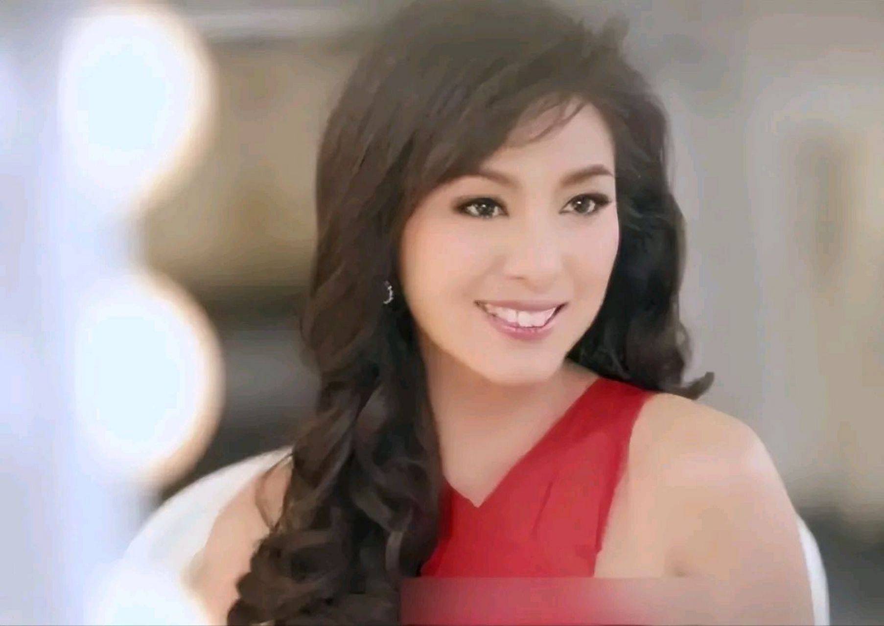 1980年,成龙与米雪分手时说:"我们结束吧,我已经爱上别人了!