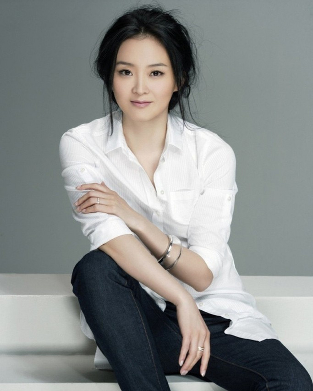 记者故意刁难晴格格王艳:"还珠四美里,你嫁的最好,为什么却过的最差?