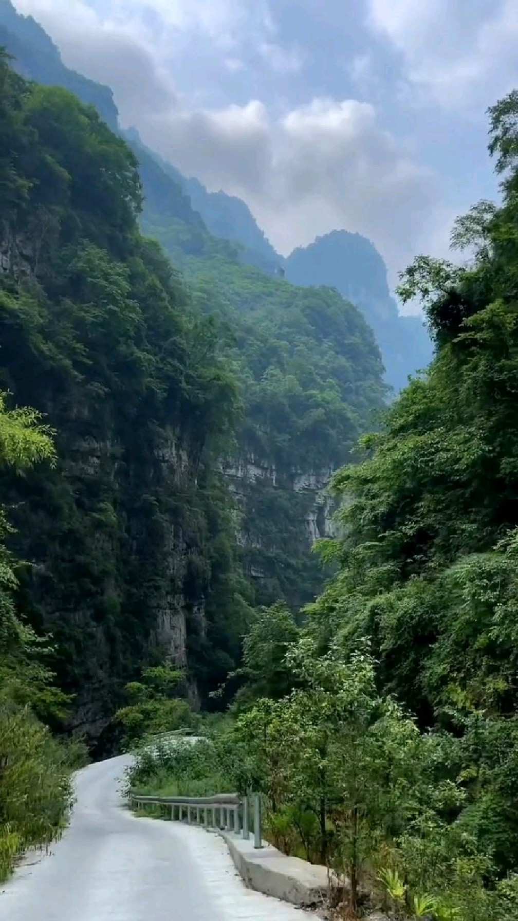 金口大峡谷白熊沟风景