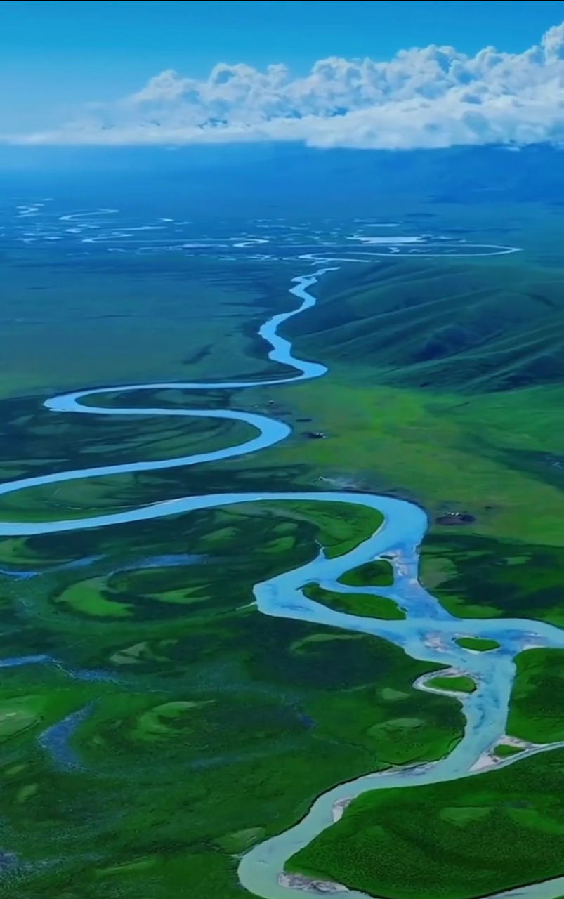 九曲十八弯,传说能看见九个太阳的地方,巴音布鲁克大草原#旅行