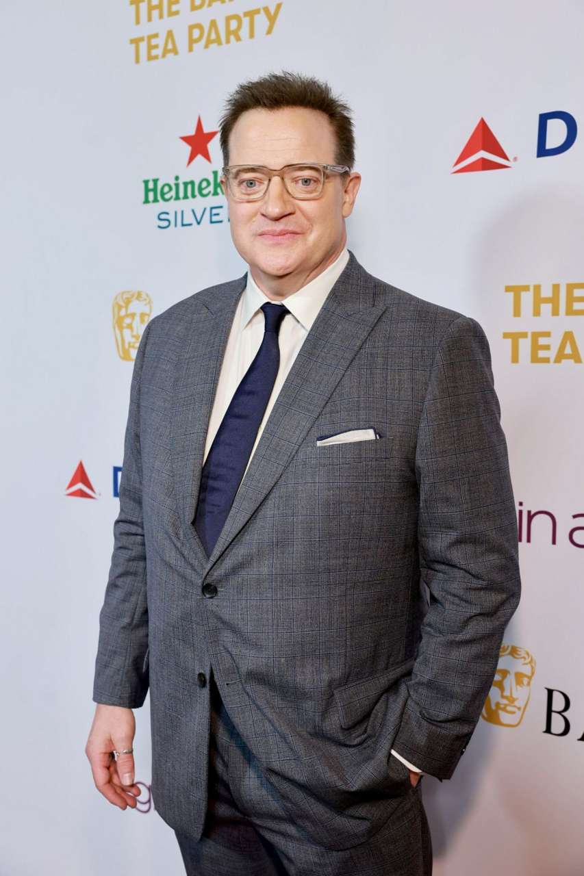 布兰登费舍 亮相bafta英国电影学院奖茶话会美图,逐渐瘦回来了!