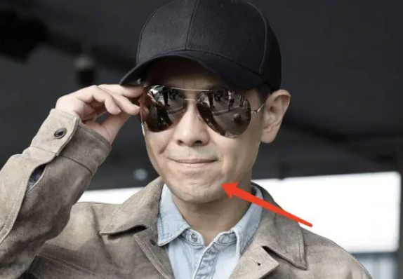 林志颖再次驾驶赛车,重温《放羊的星星》剧情,仲天骐的风采依旧