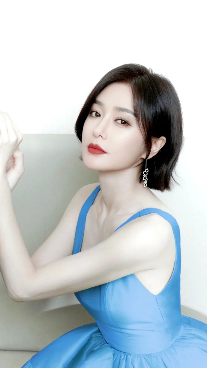 2023年03月12日秦岚精美图集#明星# #秦岚