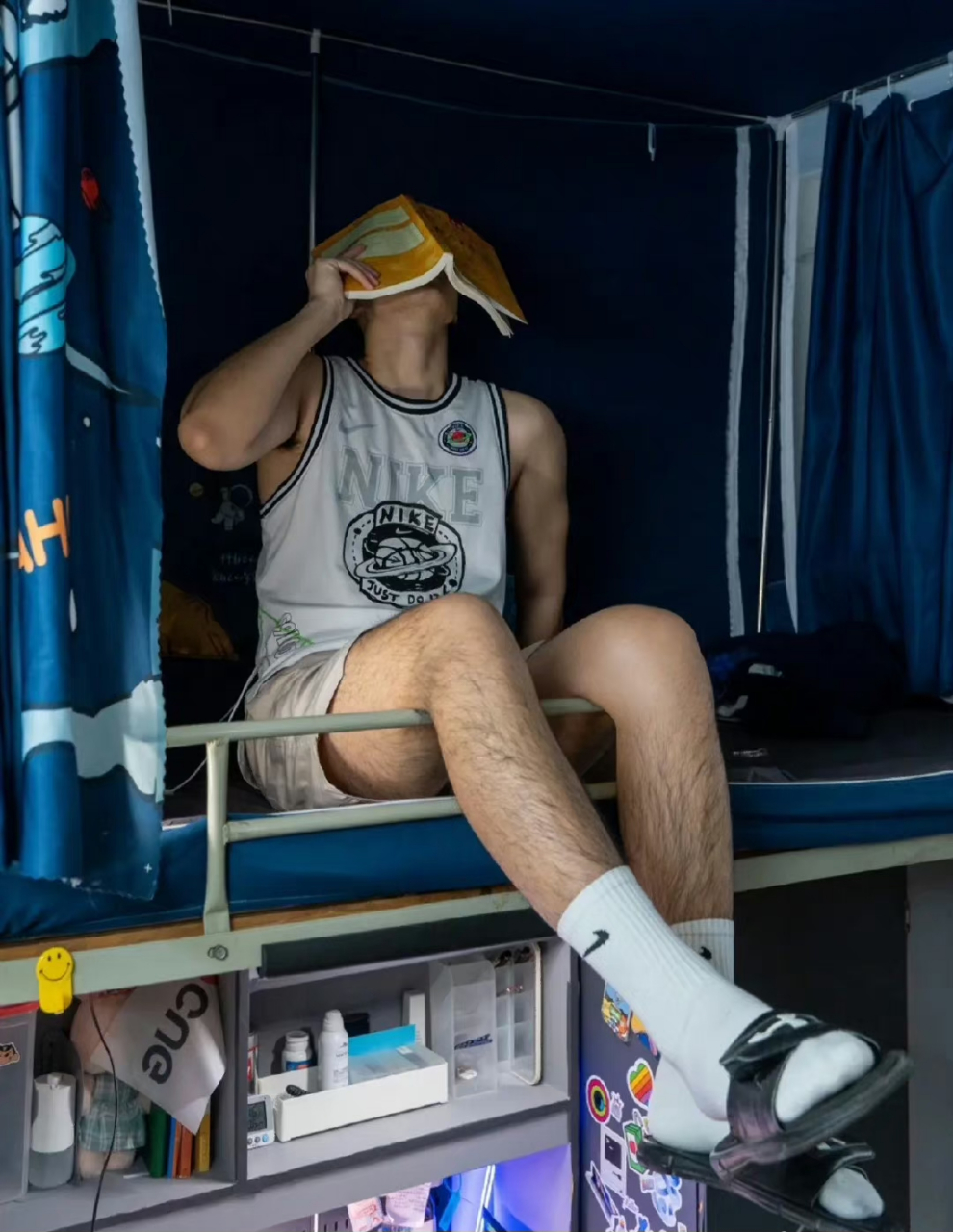 男生腿毛的多少影响男生的颜值吗?