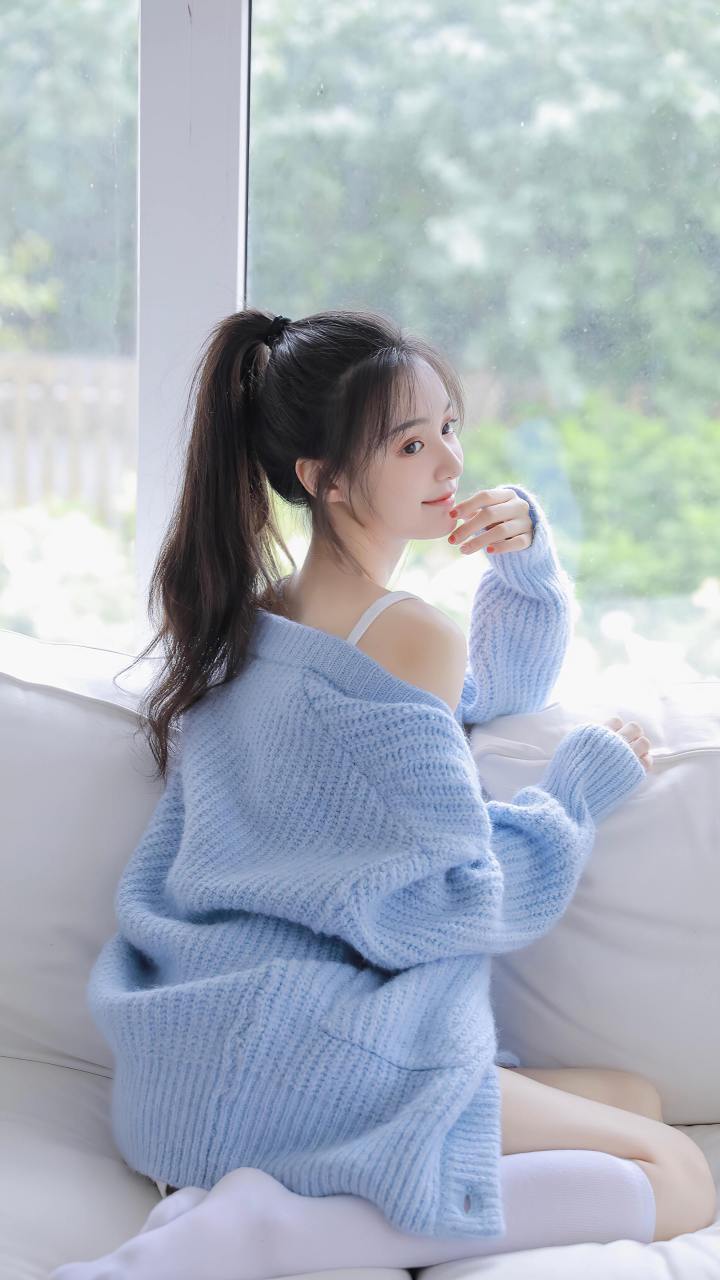 明艳端庄,冰清玉洁!#气质# #美少女