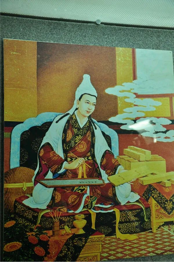 吞弥桑布扎创制藏文