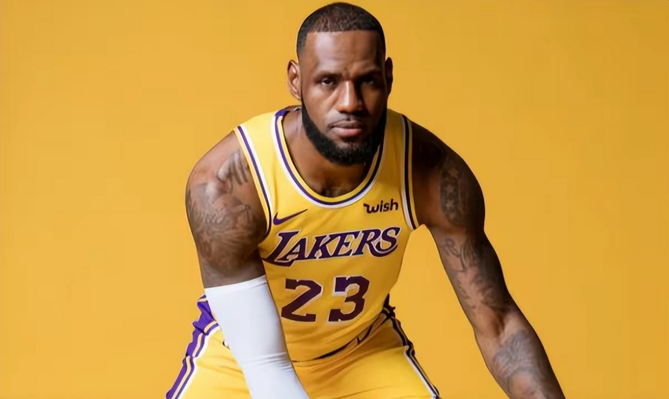 老詹虽然被喊了很多年老詹 现在也确实是联盟第二老球星 但他的竞技