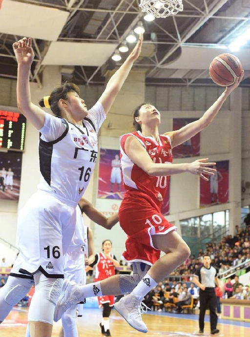 2米27女篮巨人胜姚明,压制韩旭李月汝,助郑薇战胜美国队