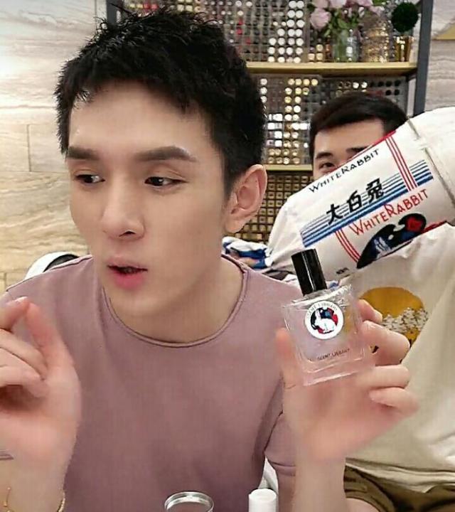 李佳琦推荐的香水,奶香中夹杂着蜜糖味,能一秒让人回到小时候!