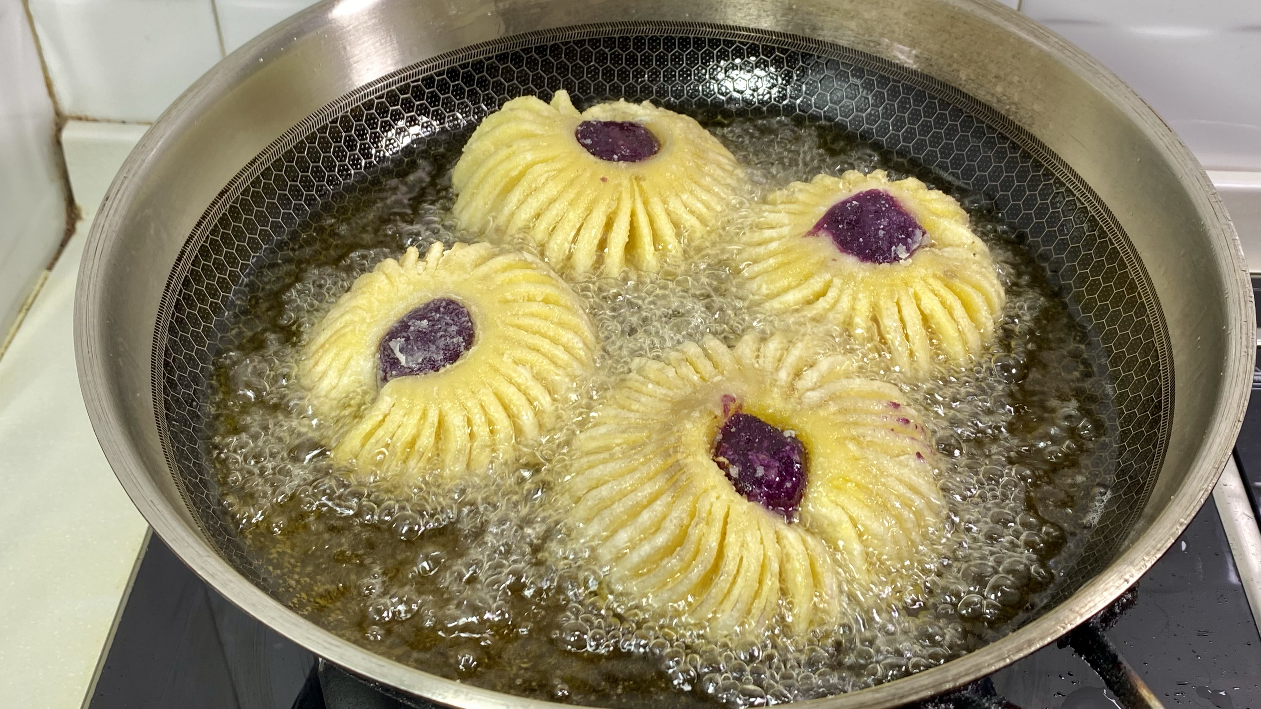 有家餐厅把土豆做成了招牌菜,1个土豆卖18,吃过的都说好