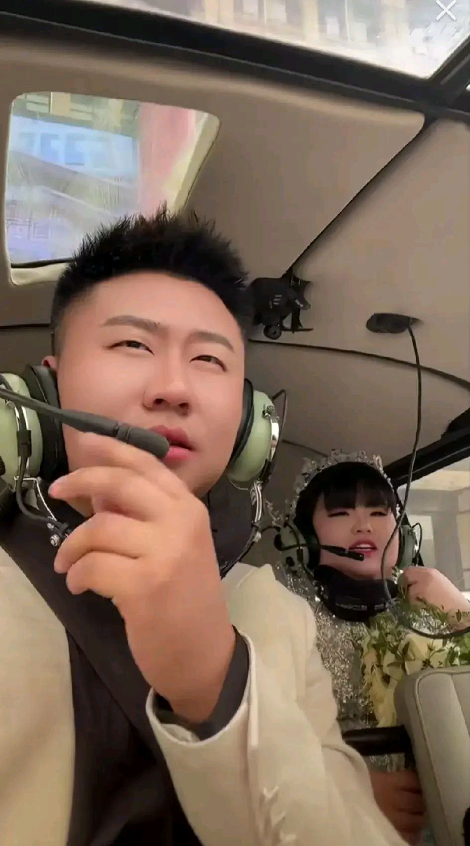 恭喜!204斤网红"大萌"结婚太隆重,老公身高一米九直升飞机接亲